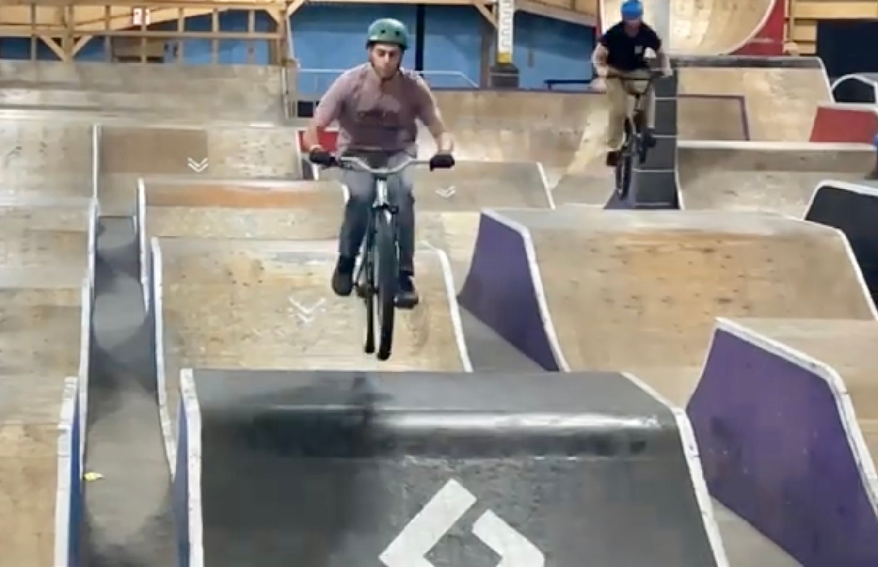 Mountain Bike lessons learn to jump Joyride 150 front