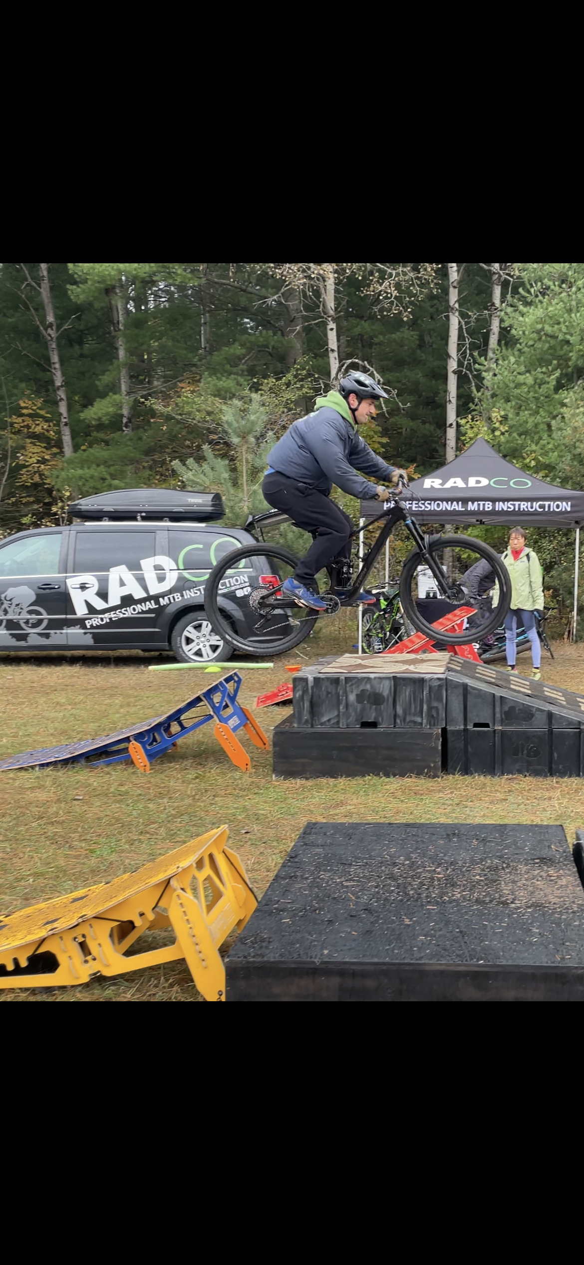 Learn how to jump mountain bike fall session