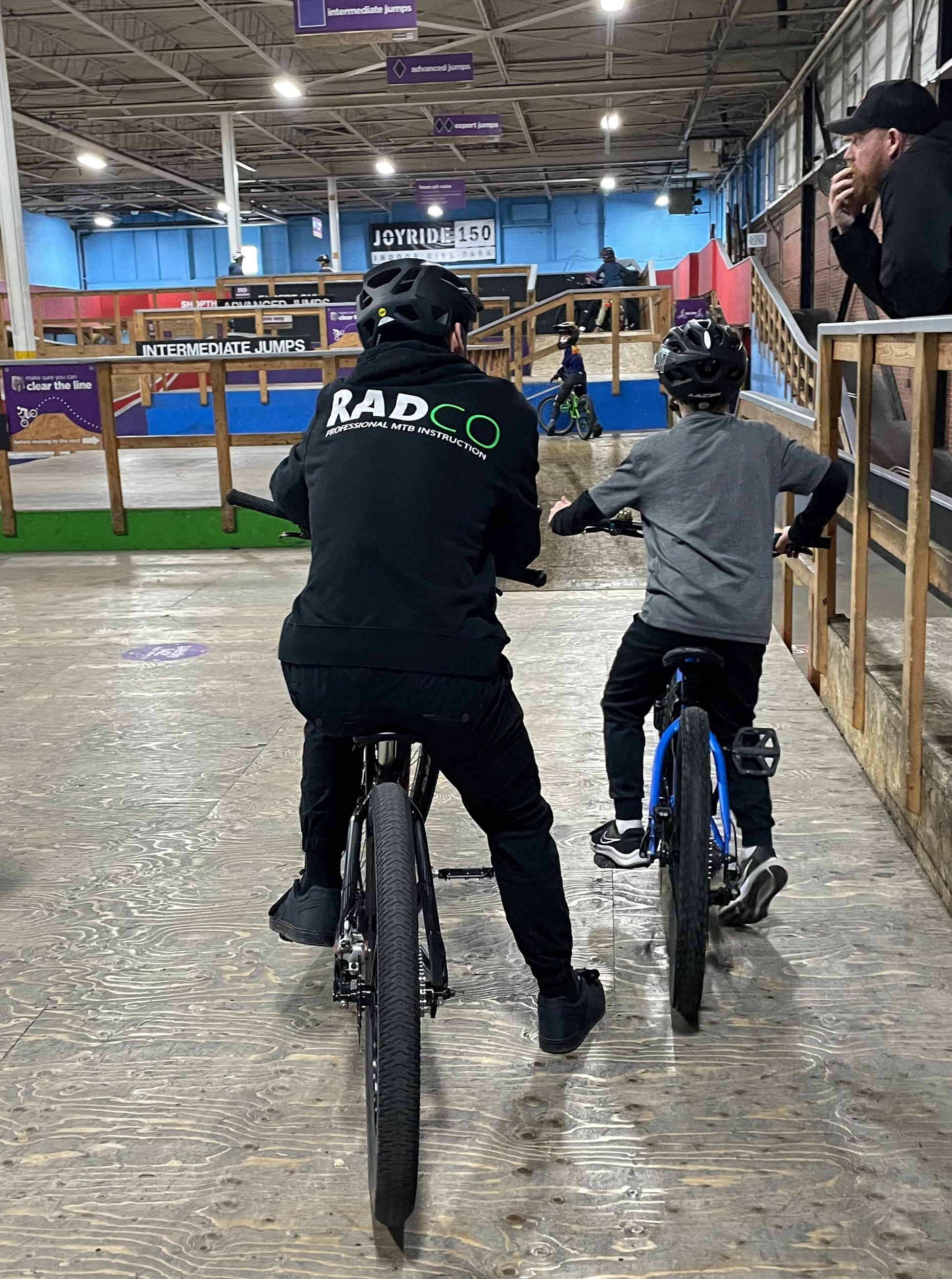 One on best sale one bike shop