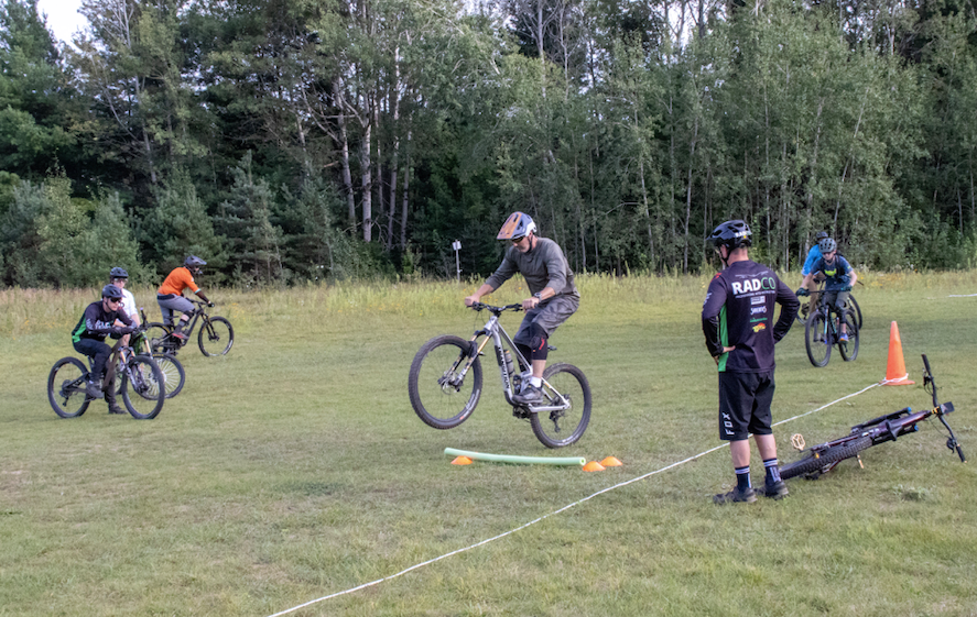 Learn how to jump mountain bike lessons back